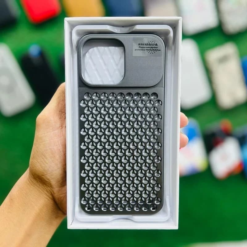 Metal Air Cooling 2 Cut Holes With Perfume Diffuser Case For iPhone 3